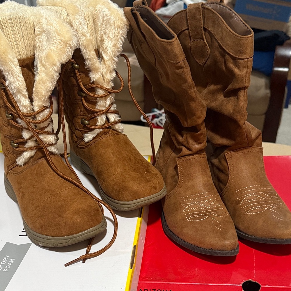 BONGO Tan and Cream Winter Boots